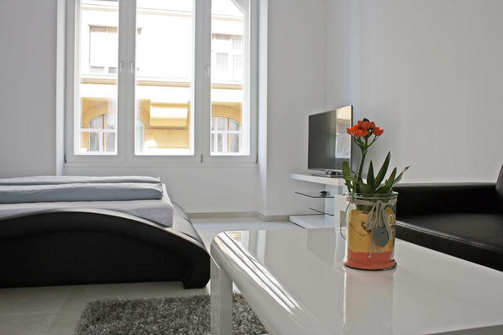 In The City Budapest Apartments Extérieur photo