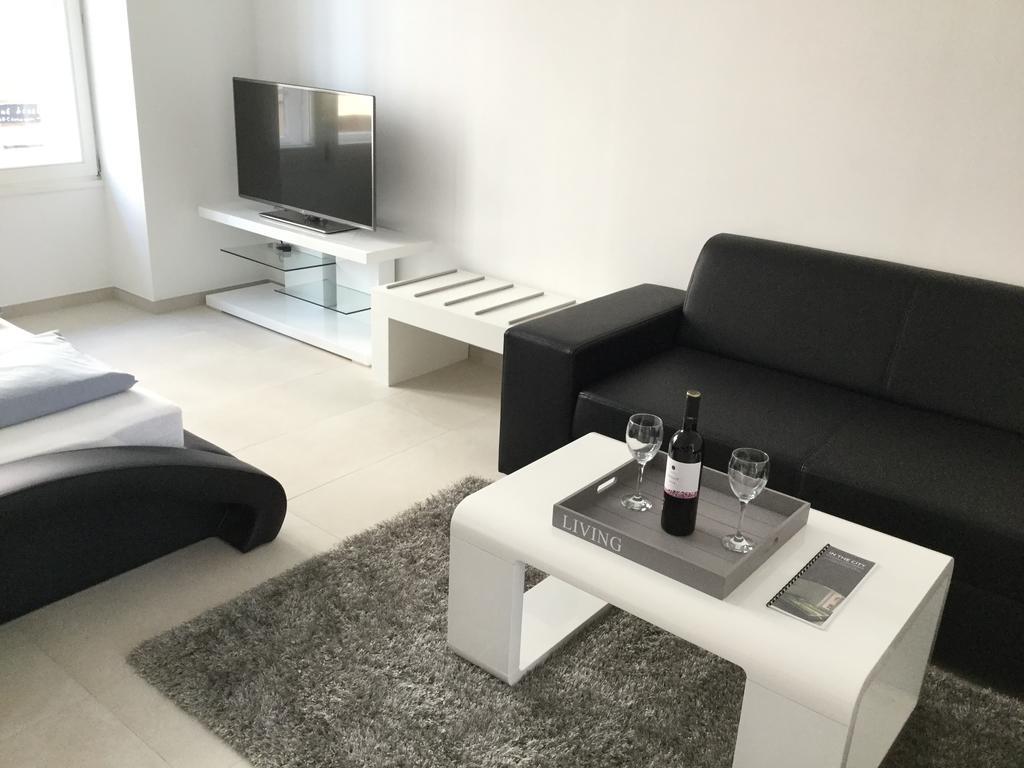 In The City Budapest Apartments Extérieur photo
