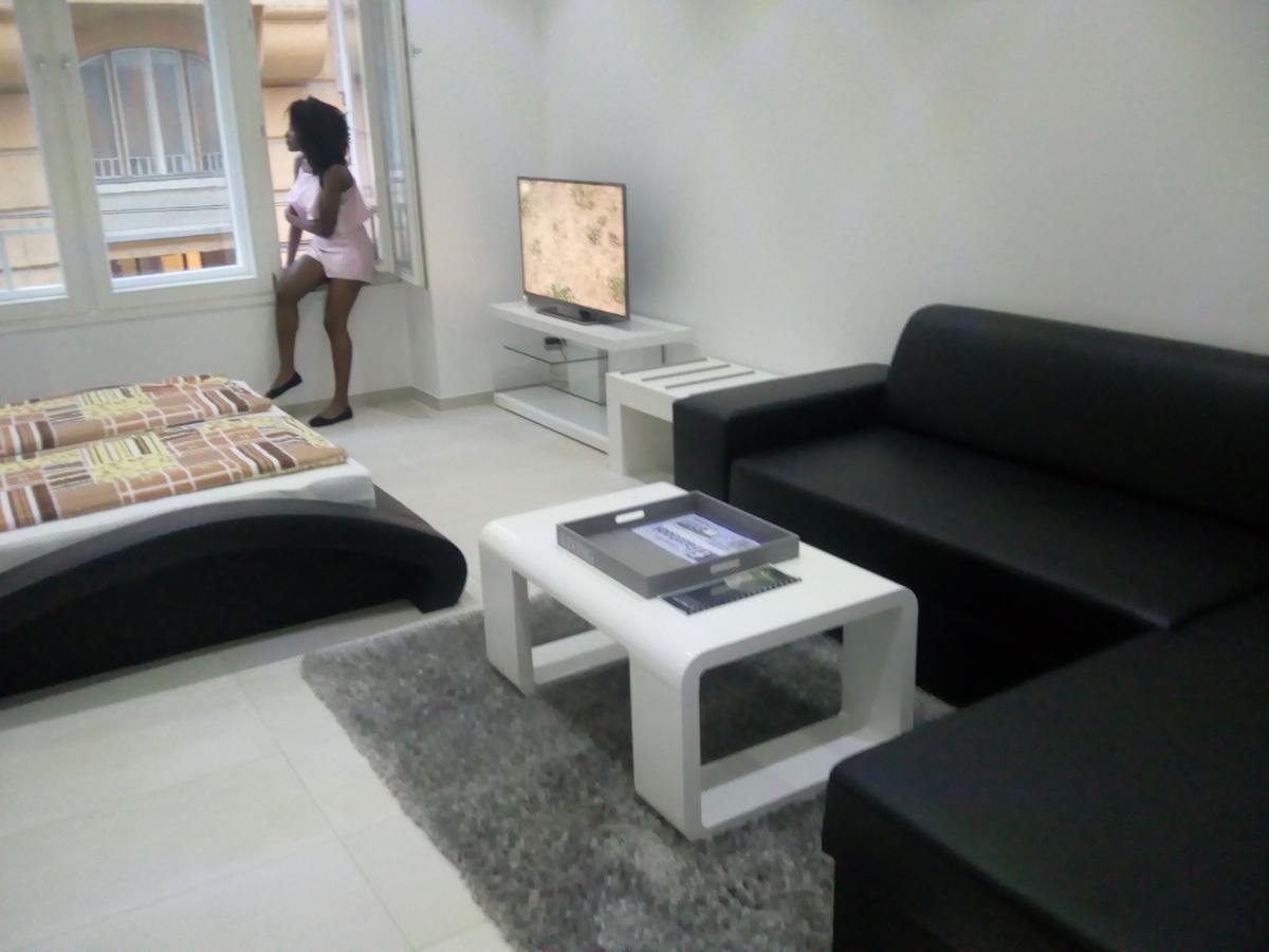 In The City Budapest Apartments Chambre photo